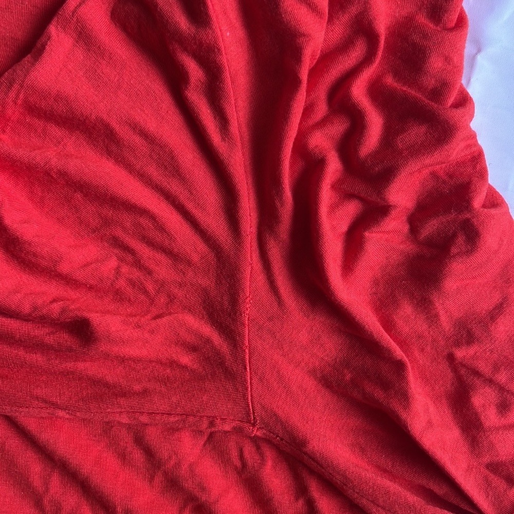 Orange-red button tee - Picture 4 of 4
